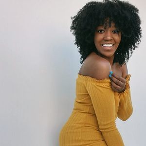 Meet your Posher, Zanya